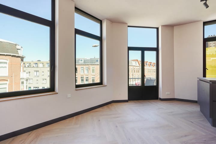 Foto 24 van Hertzogstraat 3