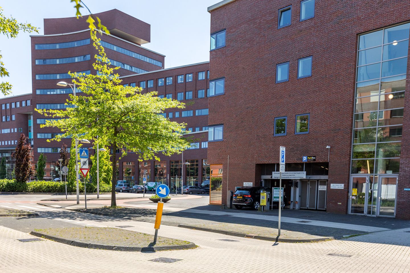 Bekijk foto 4 van Piet Mondriaanplein 15