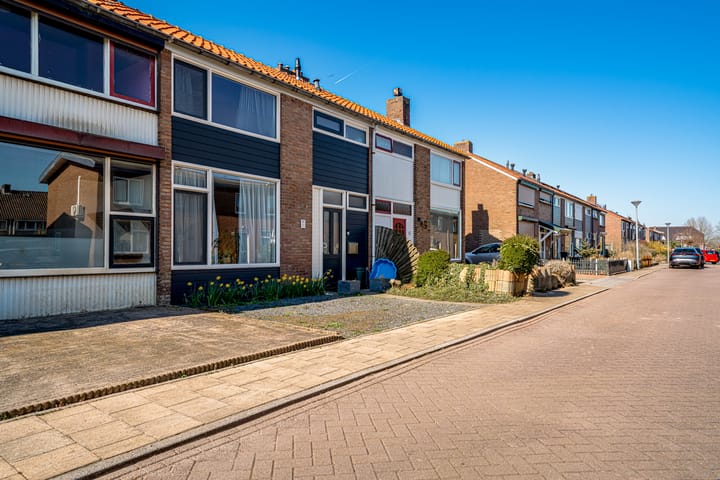 Foto 2 van Kanaalstraat 34