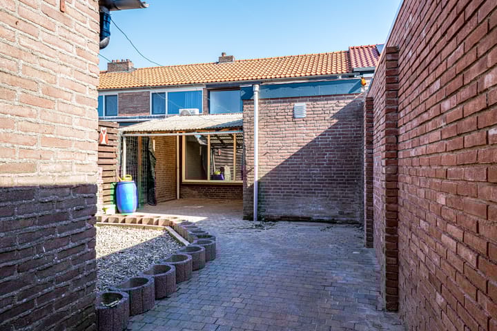 Foto 14 van Kanaalstraat 34