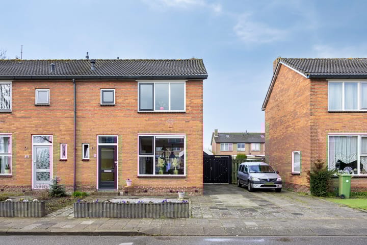 Photo 6 of Burgemeester Kosterstraat 30