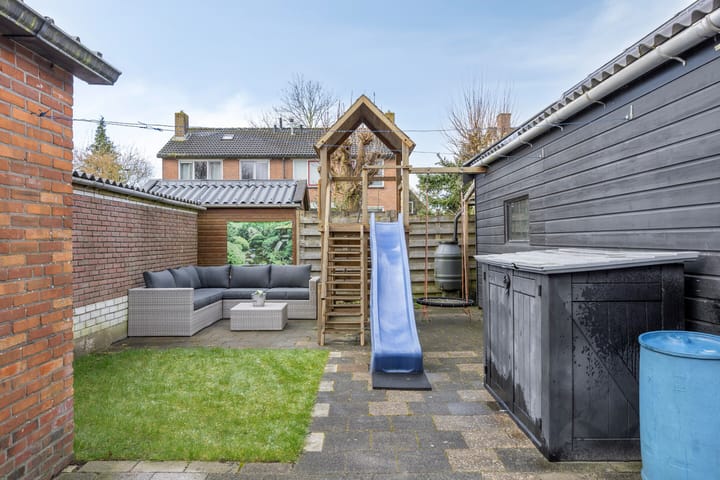 Photo 33 of Burgemeester Kosterstraat 30