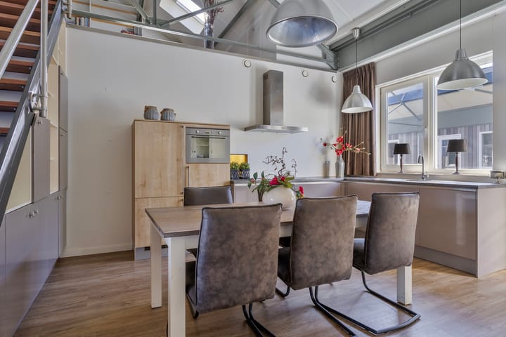 Foto 10 van Esrein 12-D