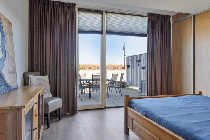 Foto 13 van Esrein 12-D