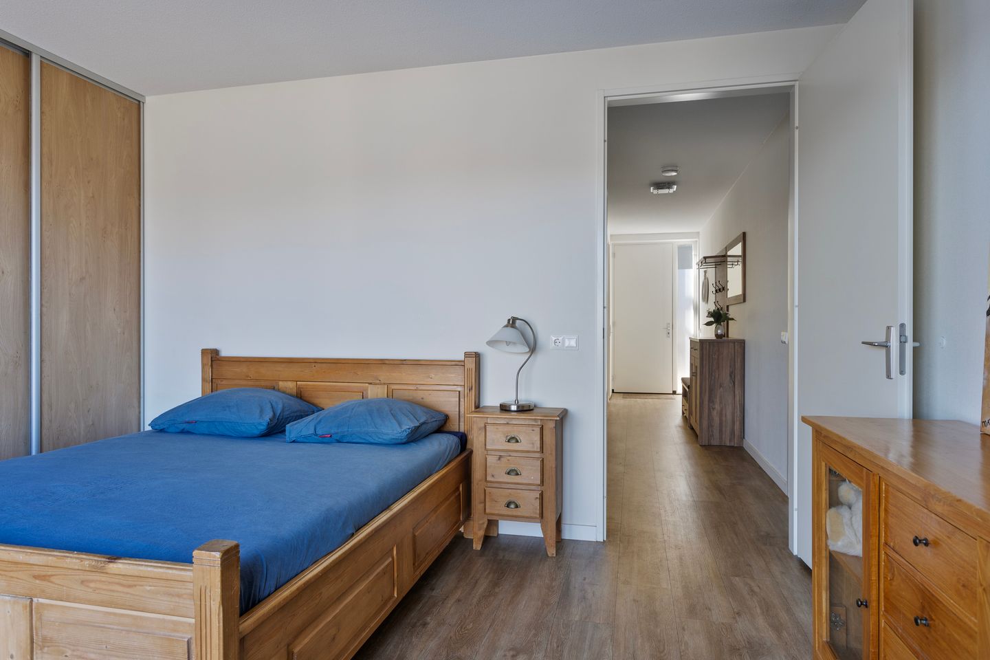 Foto 14 van Esrein 12-D