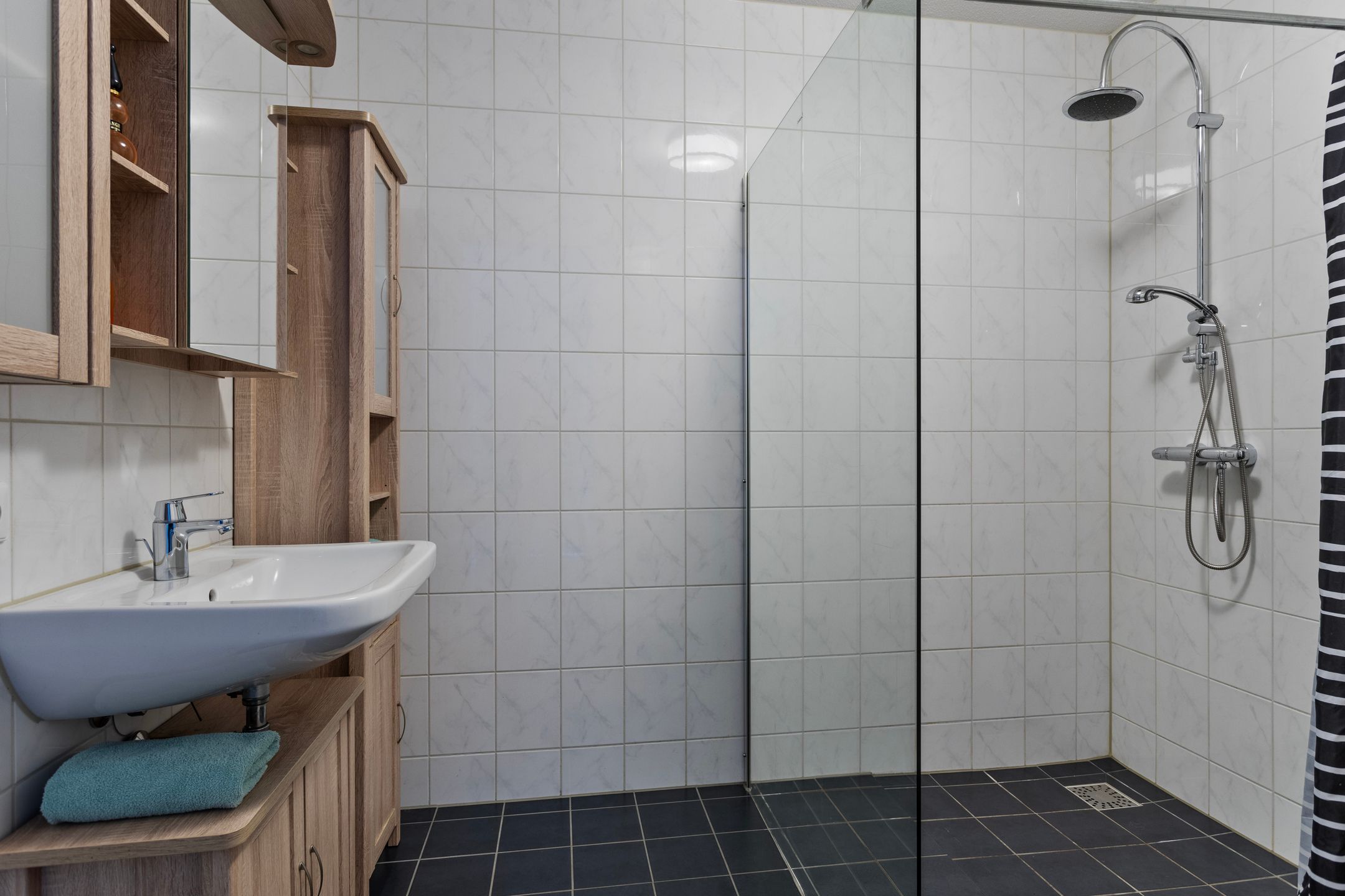 Foto 15 van Esrein 12-D