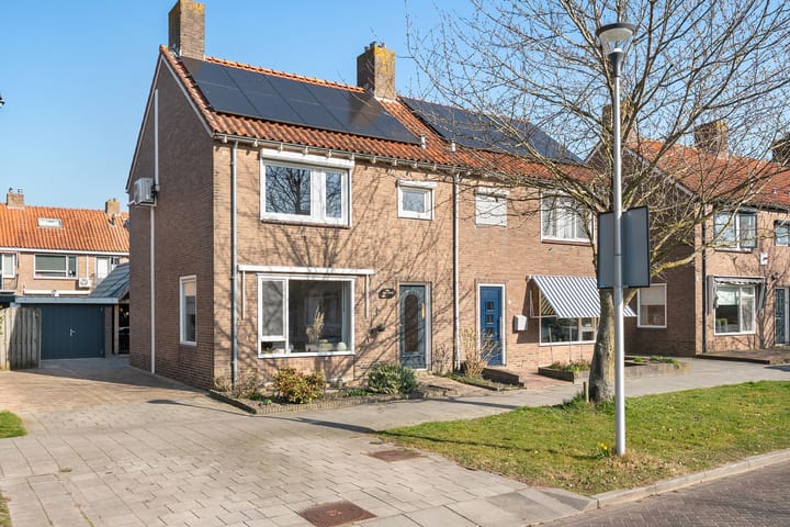 Photo 1 of Ooievaarstraat 11