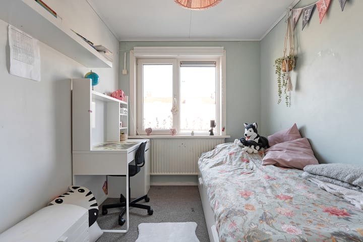 Photo 15 of Ooievaarstraat 11