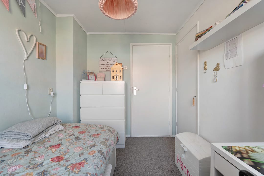 Foto 16 van Ooievaarstraat 11