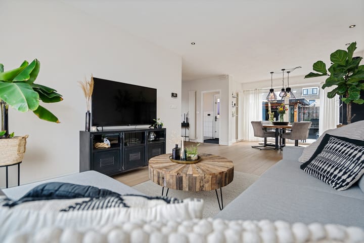 Foto 24 van Gennerstraat 13