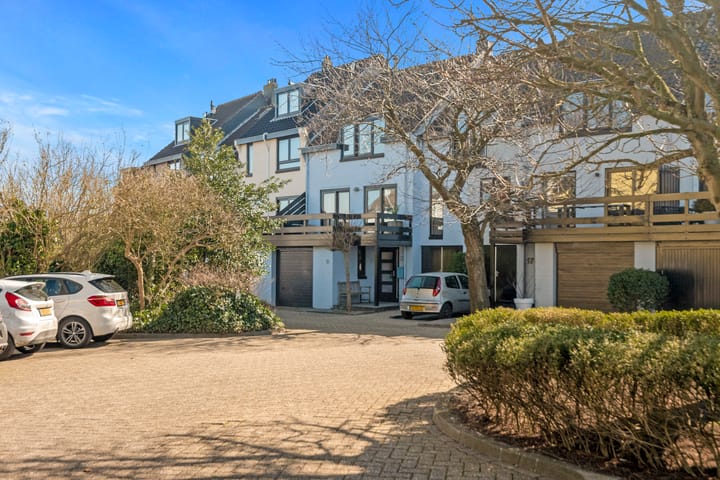 Foto 40 van Pluto 16