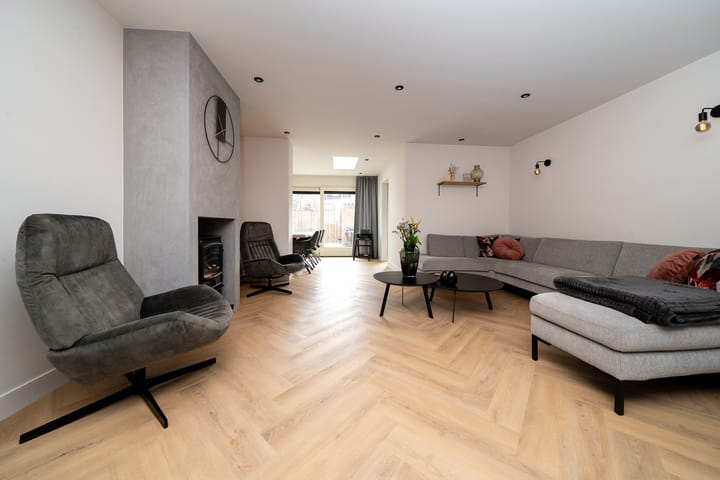 Foto 2 van Saturnuslaan 8