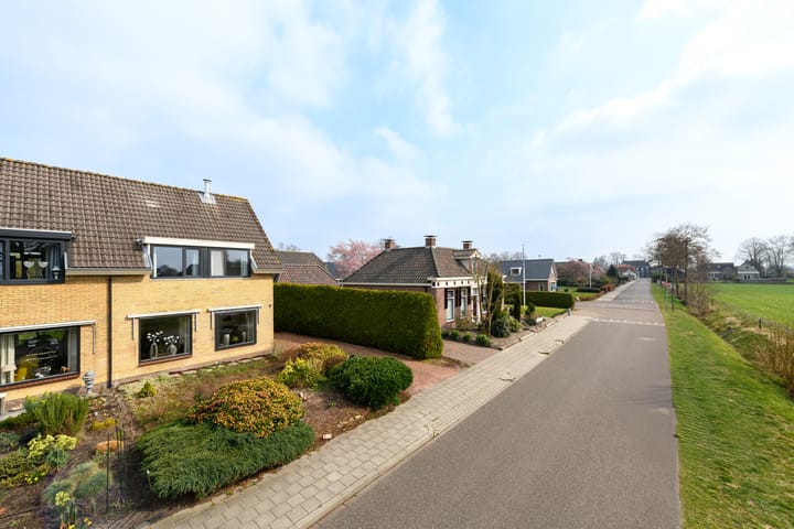 Foto 32 van Molenlaan 18