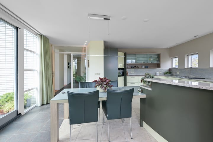 Foto 17 van A.V.H. Destreelaan 145