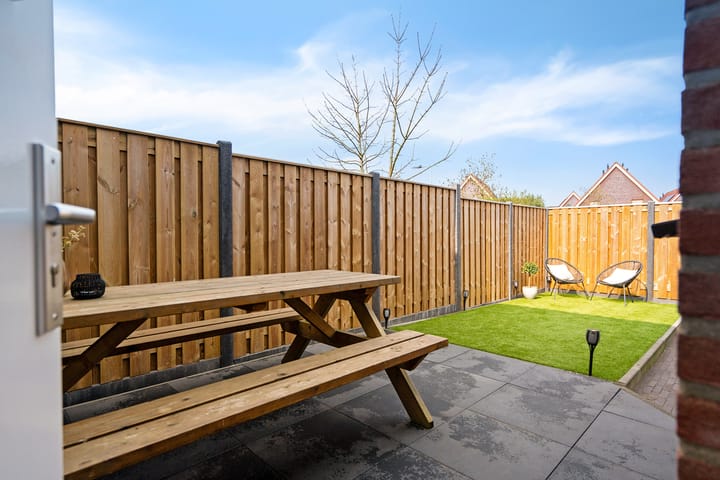 Photo 30 of Van Isselmudenstraat 19