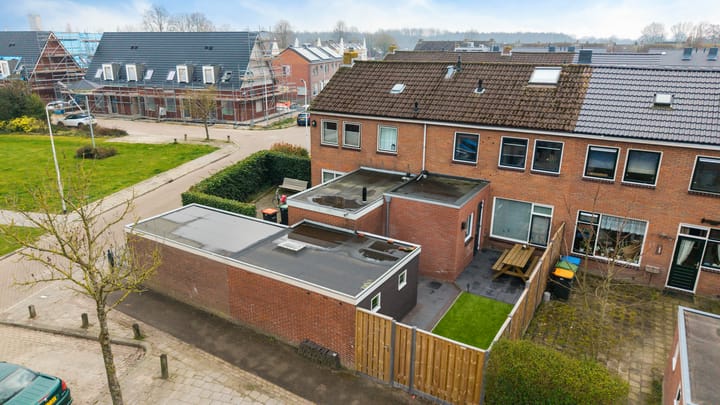 Photo 36 of Van Isselmudenstraat 19