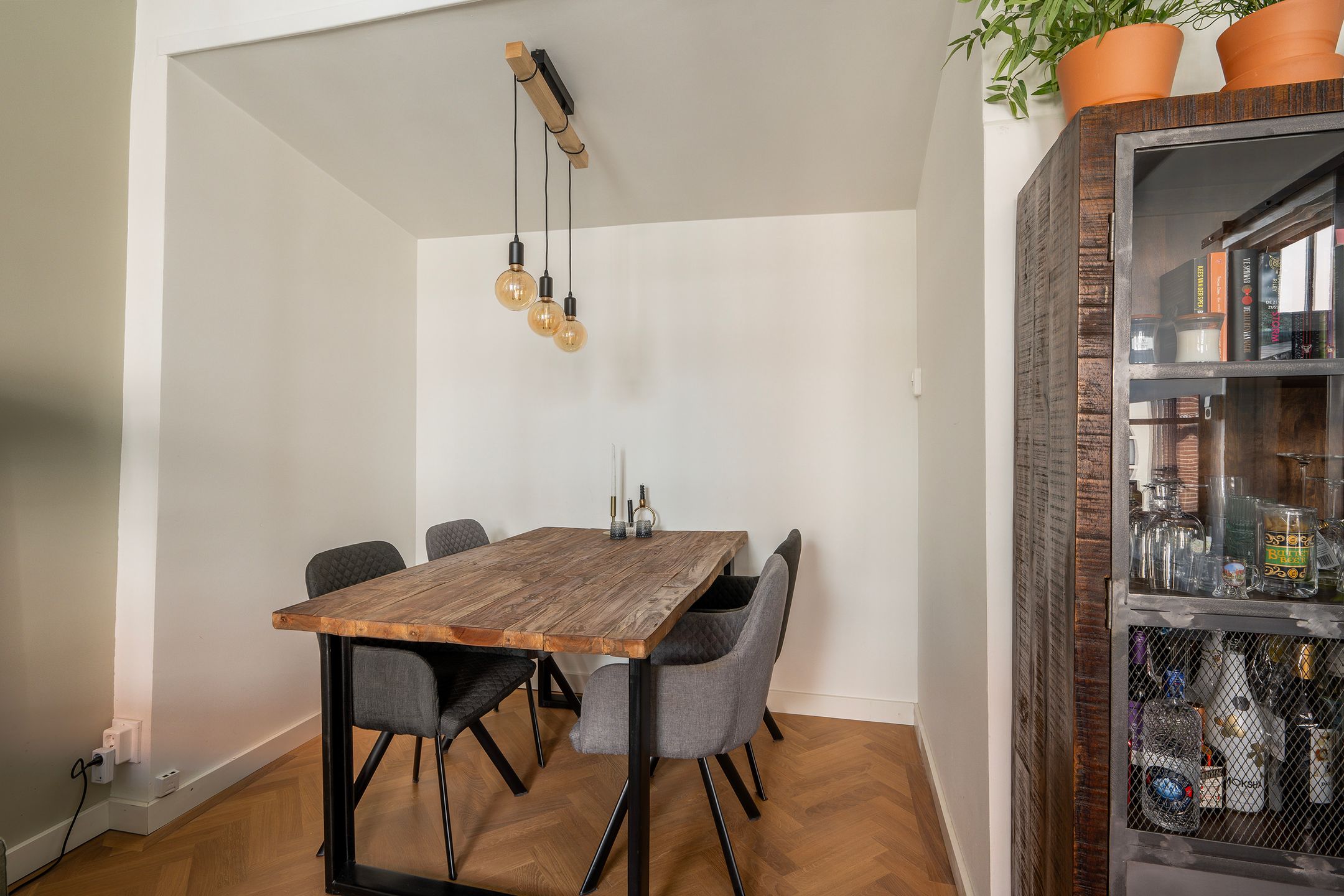 Foto 12 van Hoogstraat 42