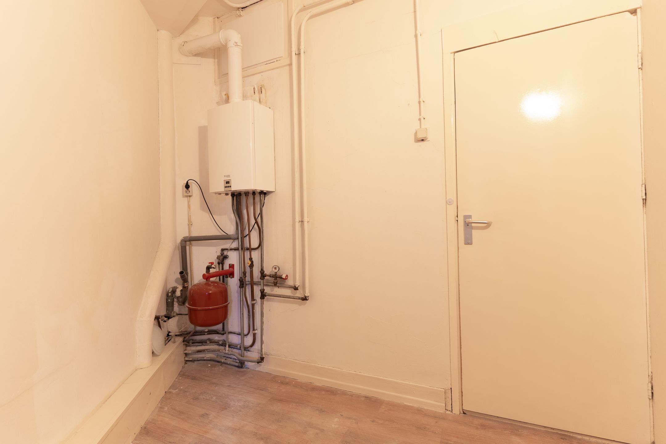 Foto 24 van Beatrijsstraat 8-A