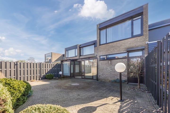 Foto 50 van Irenestraat 8