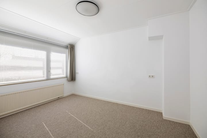 Foto 16 van Larixweg 16