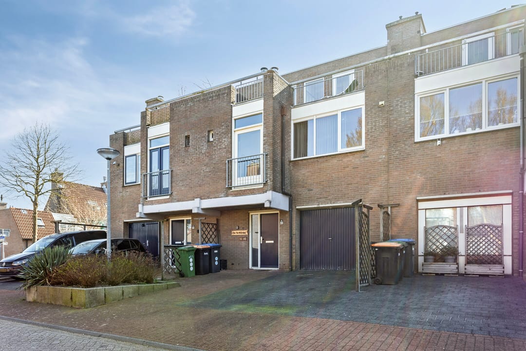 Photo 2 of De Veste 16 46