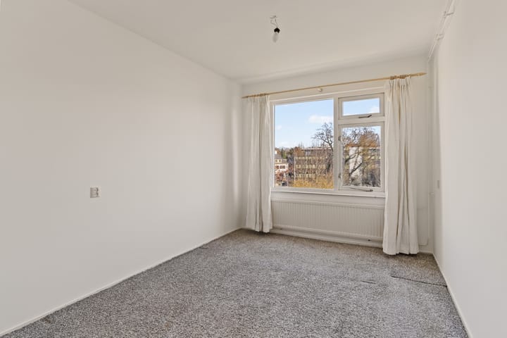 Photo 12 of Clusiusweg 34