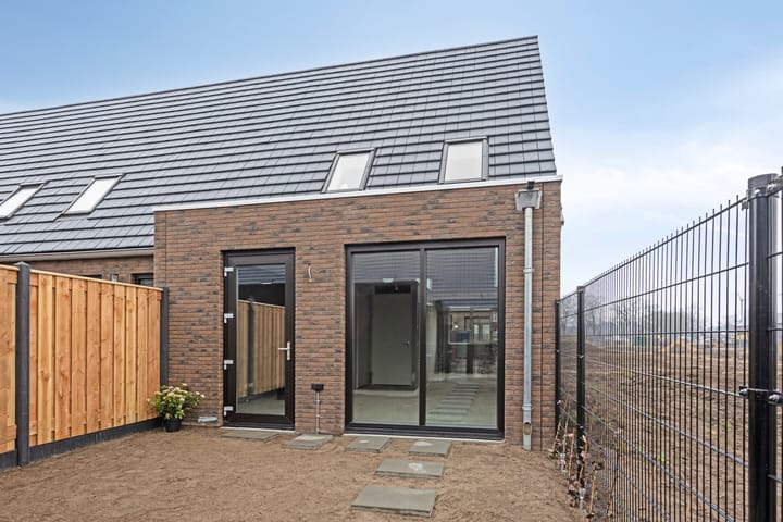 Photo 5 of Johannes Poelhekkestraat 60