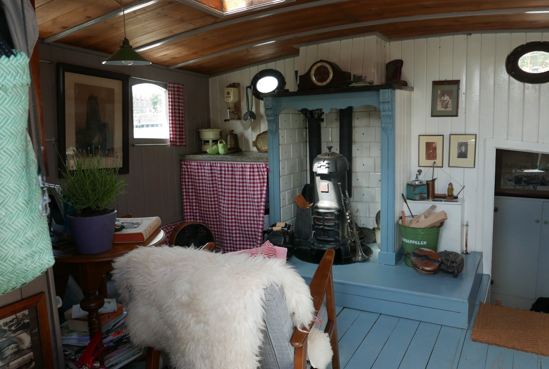 Photo 12 of Emmakade 14-A