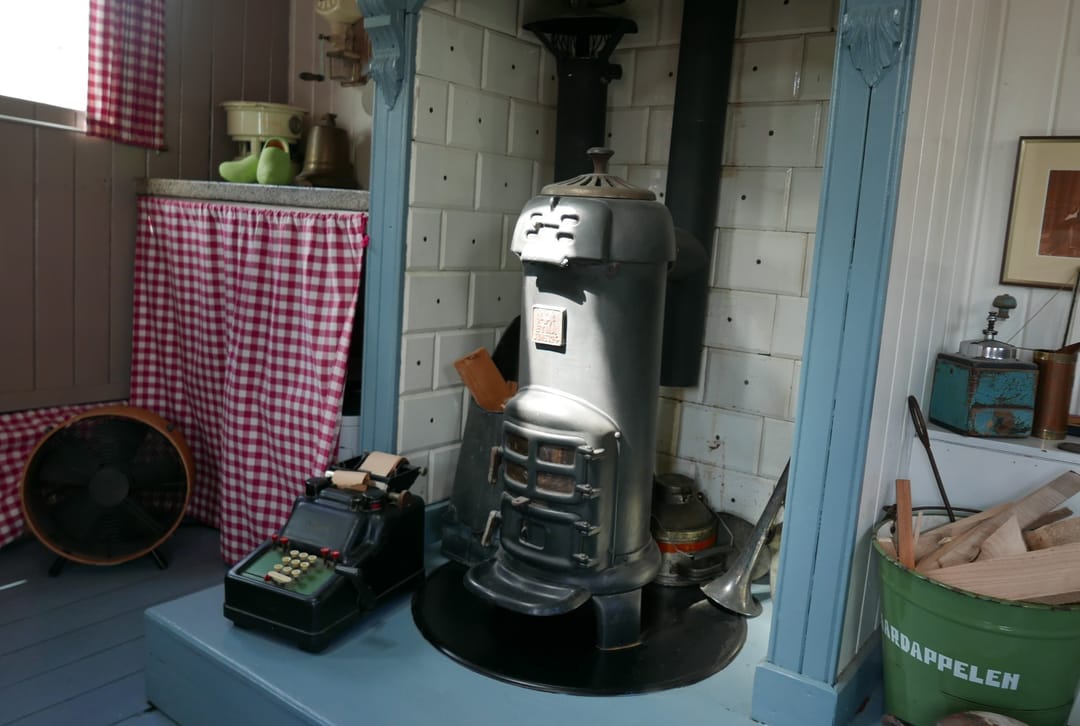 Photo 13 of Emmakade 14-A