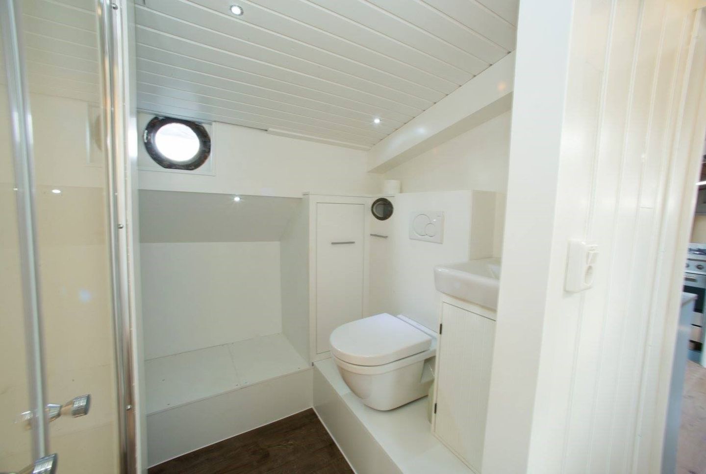 Photo 19 of Emmakade 14-A