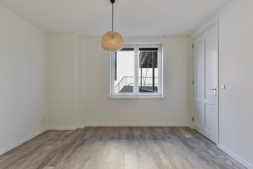 Photo 8 of Westzijde 40-H