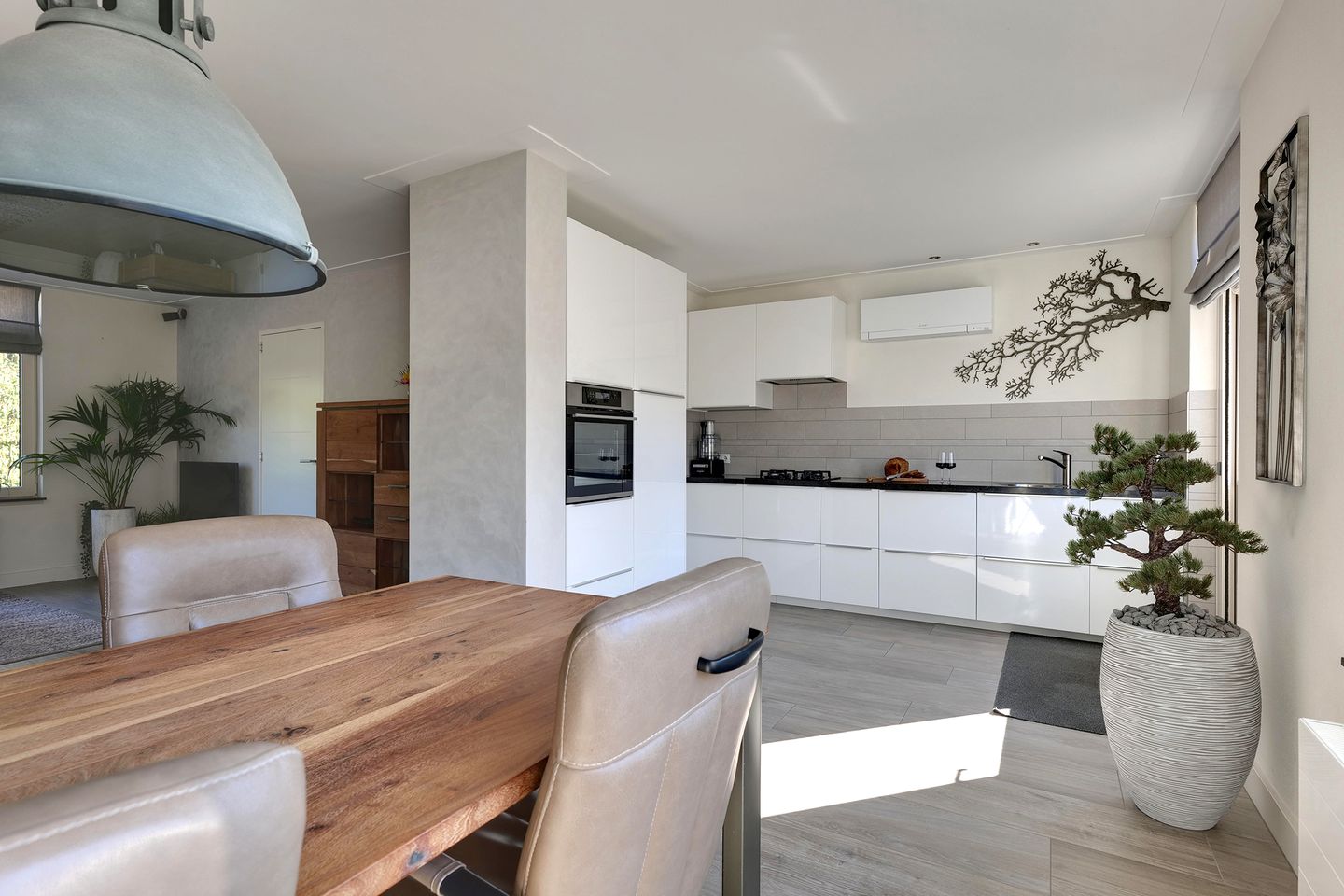 Foto 14 van Zonegge 14 30