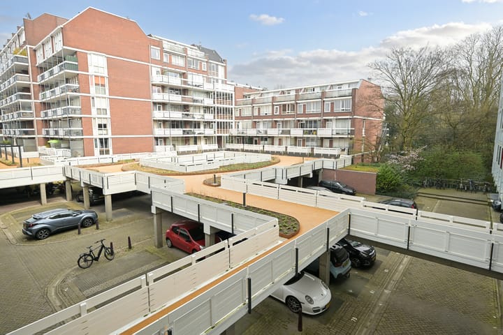 Foto 10 van Frederikstraat 521