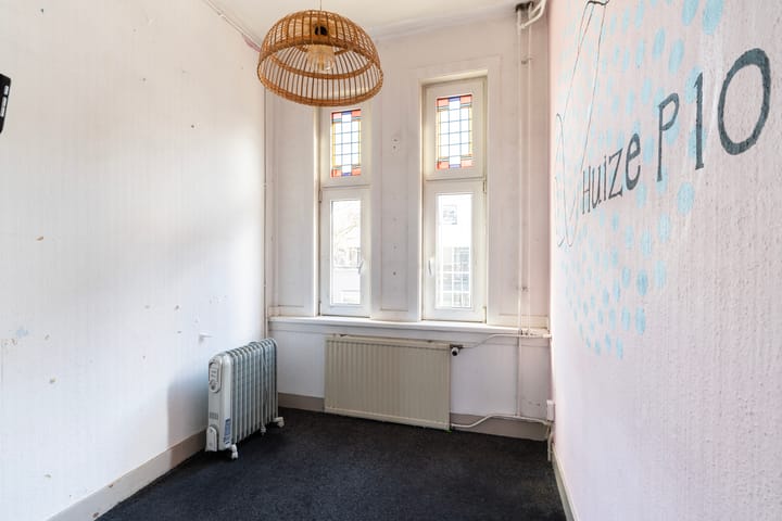 Photo 6 of Hugo de Grootstraat 244