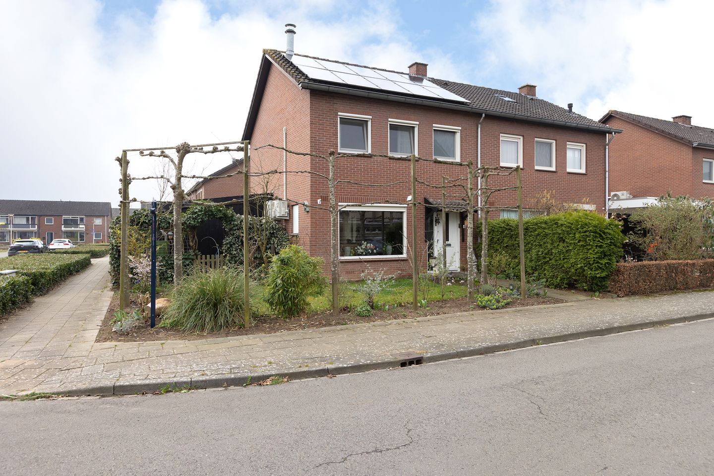 Foto 1 van Kastanjelaan 1