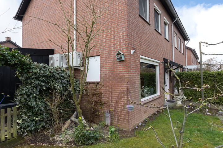 Foto 29 van Kastanjelaan 1