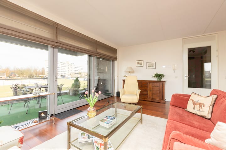 Foto 6 van Hoofden 1-002