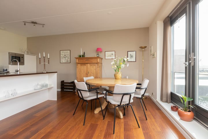 Foto 14 van Hoofden 1-002