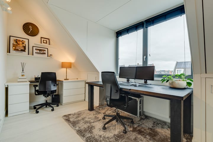 Foto 27 van Ambachtsherenstraat 32