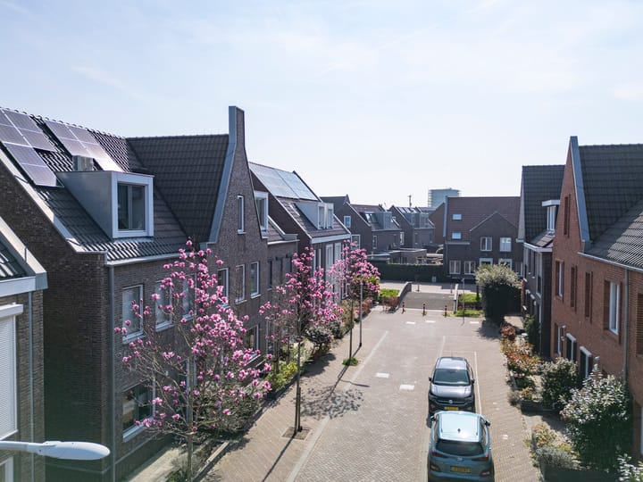 Foto 37 van Ambachtsherenstraat 32