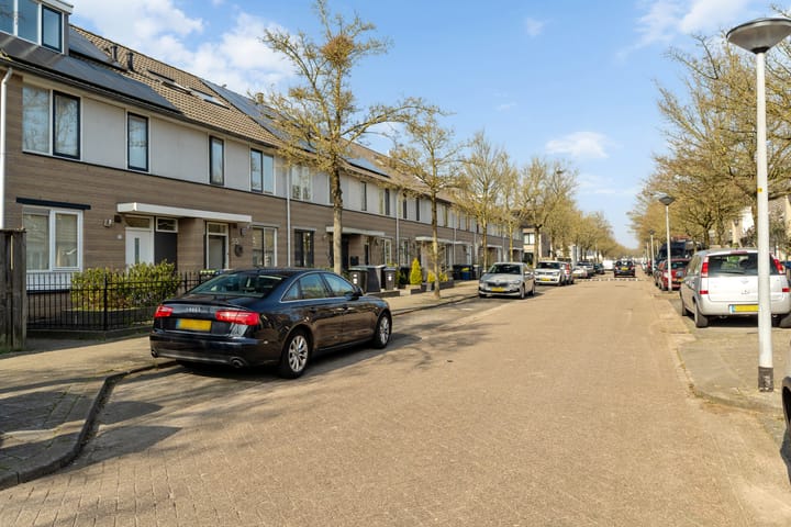 Foto 44 van Jimi Hendrixstraat 55