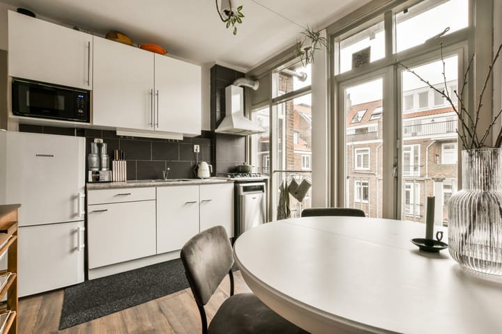 Foto 9 van Warmondstraat 149-3