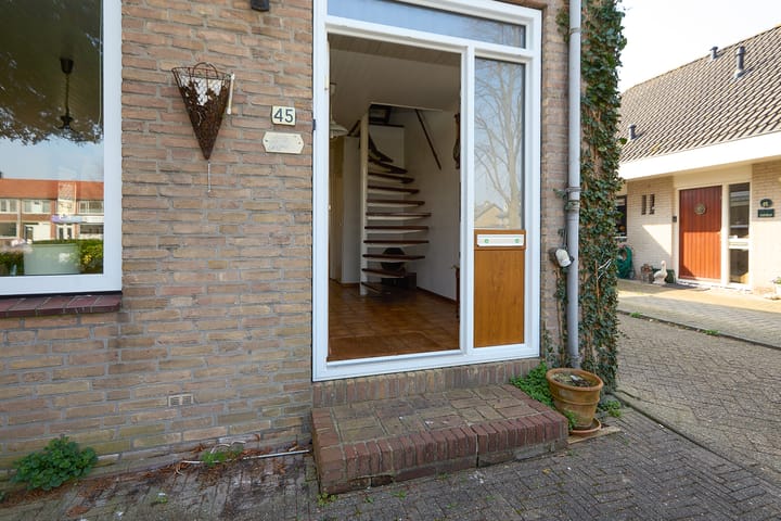 Foto 14 van Schoolstraat 45