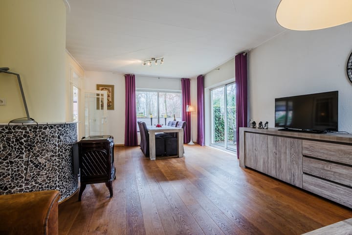 Foto 10 van Mr. Harm Smeengeweg 40