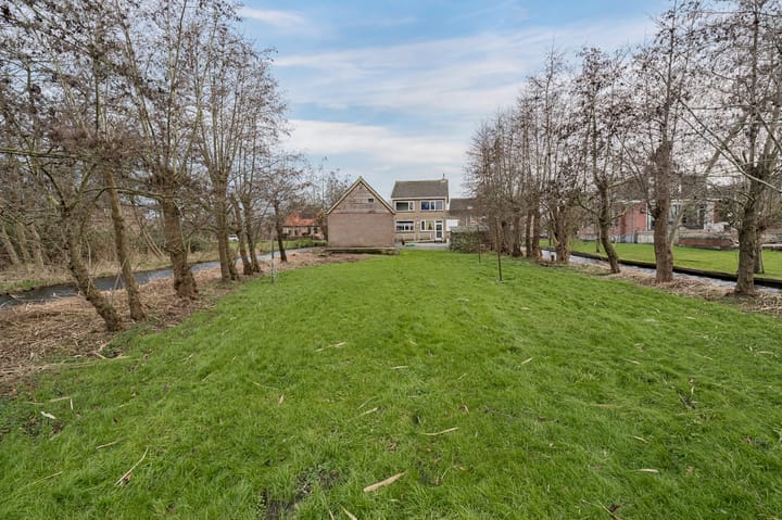 Foto 8 van Den Ilp 51