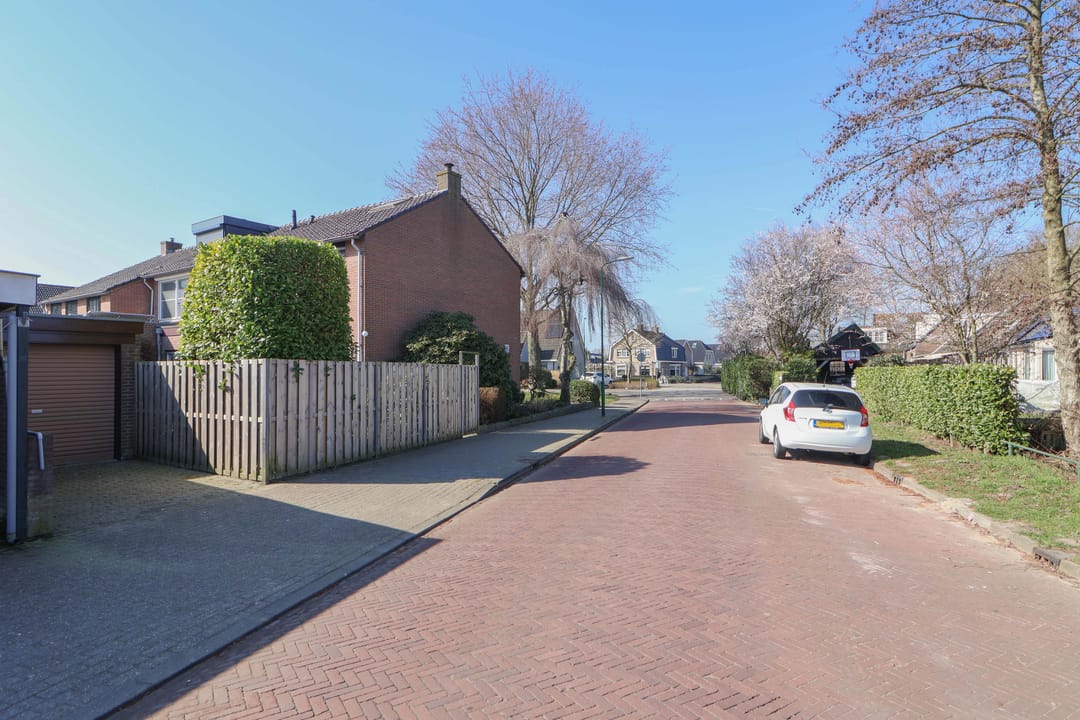 Foto 43 van Paulus Potterstraat 1