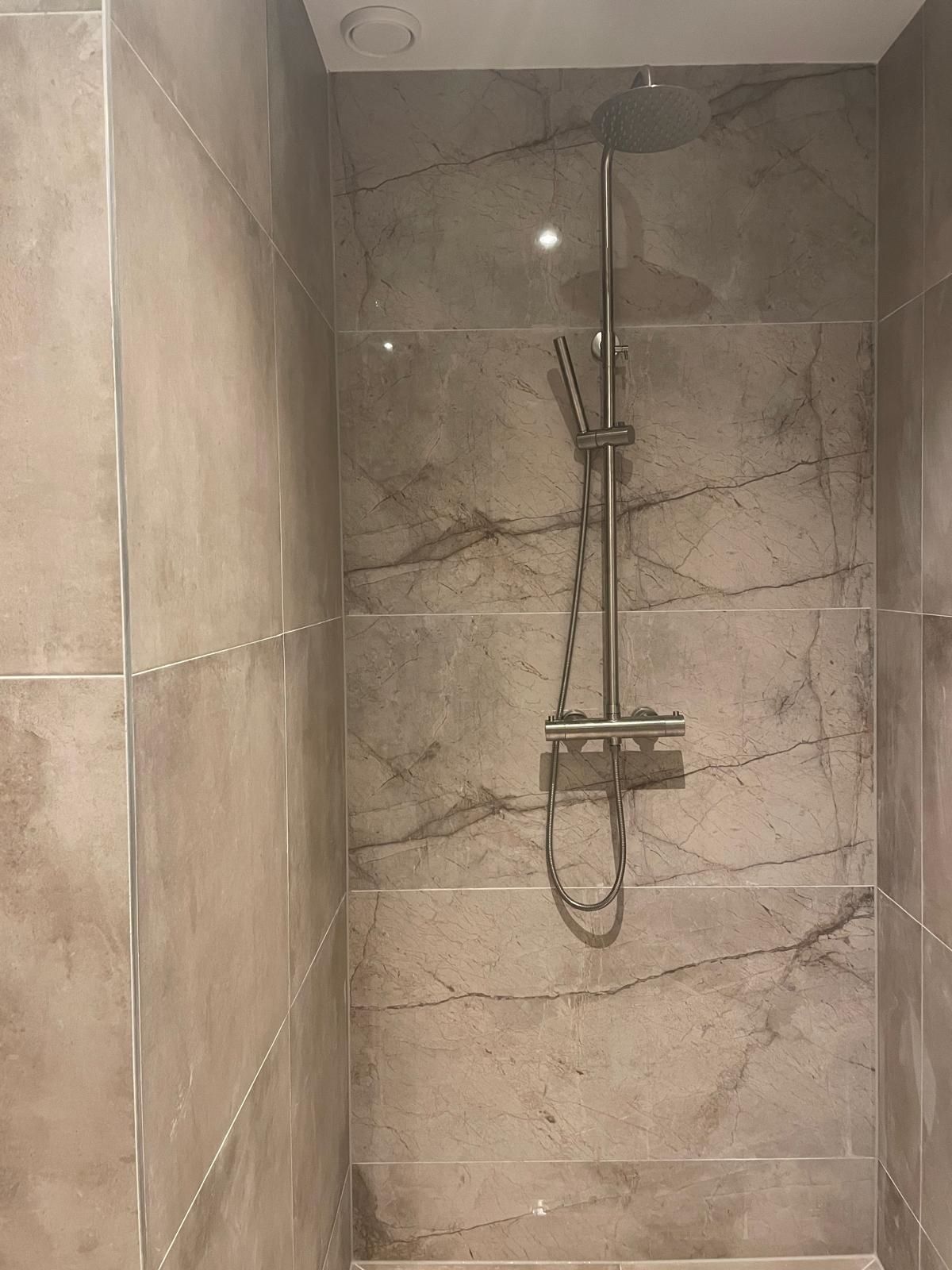 Foto 9 van Aalsmeerweg 20-1