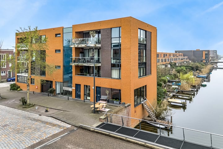 Bekijk foto van Fritz Dietrich Kahlenbergstraat 37