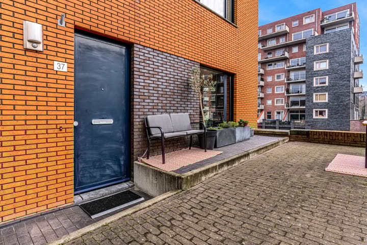 Foto 29 van Fritz Dietrich Kahlenbergstraat 37