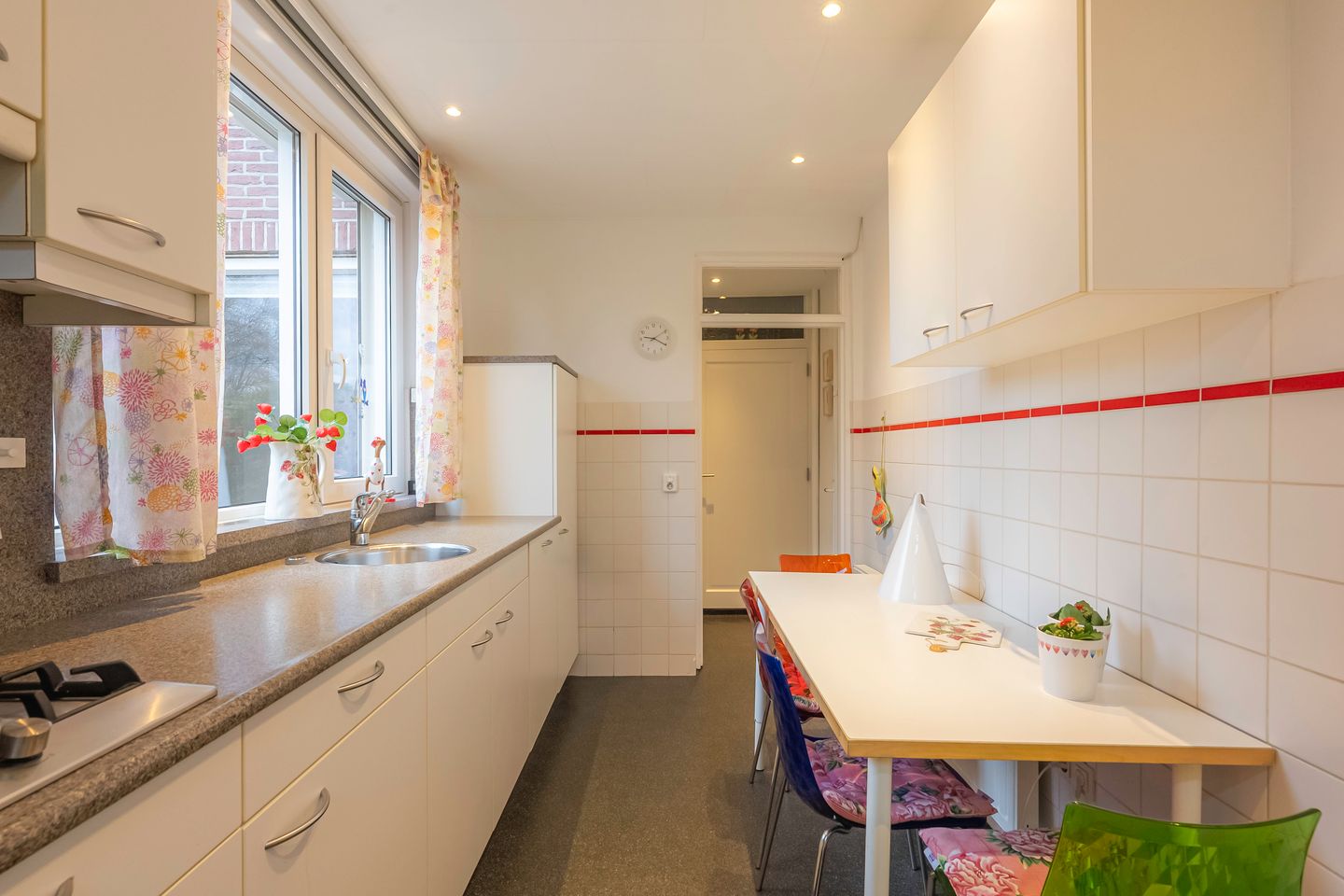 Photo 10 of Burg.Franssenstraat 26